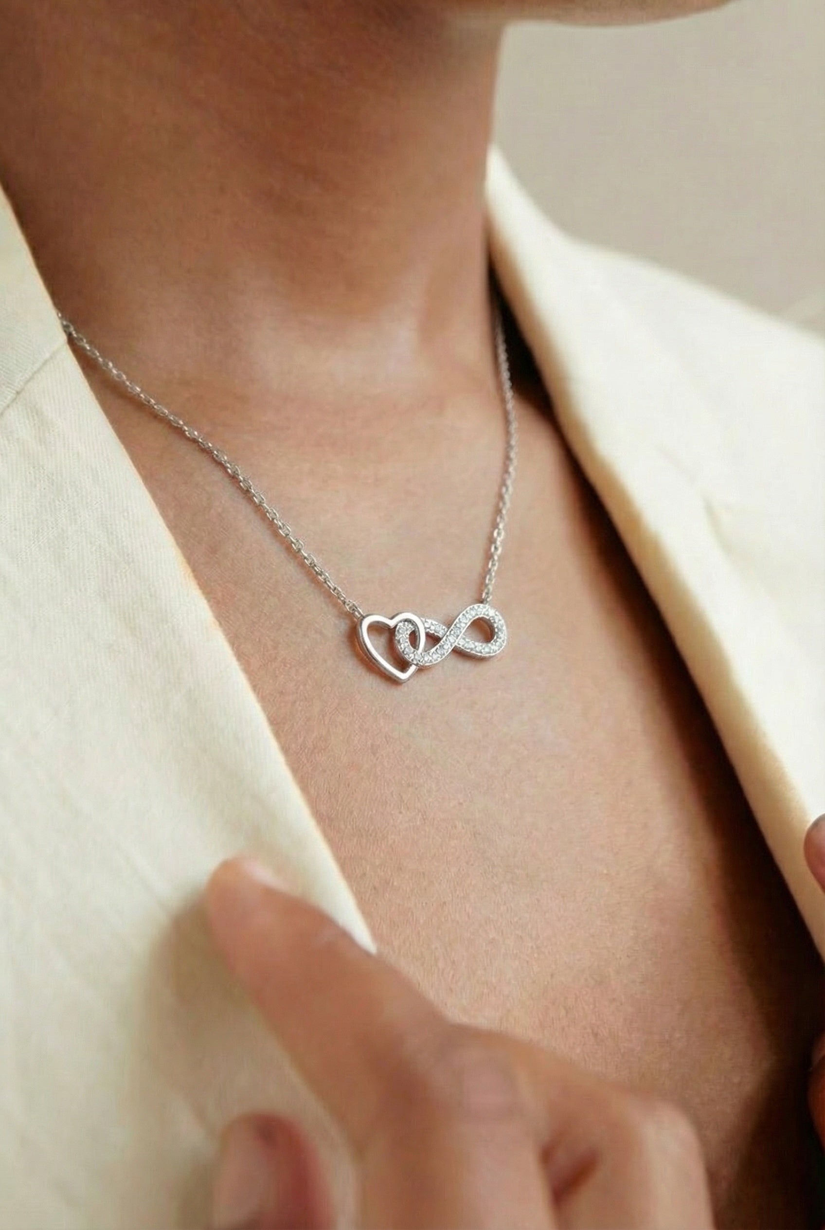 COLLANA AMORE INFINITO SILVER