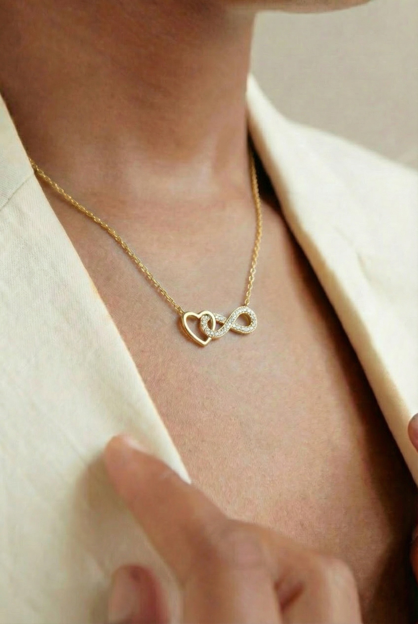 COLLANA AMORE INFINITO GOLD